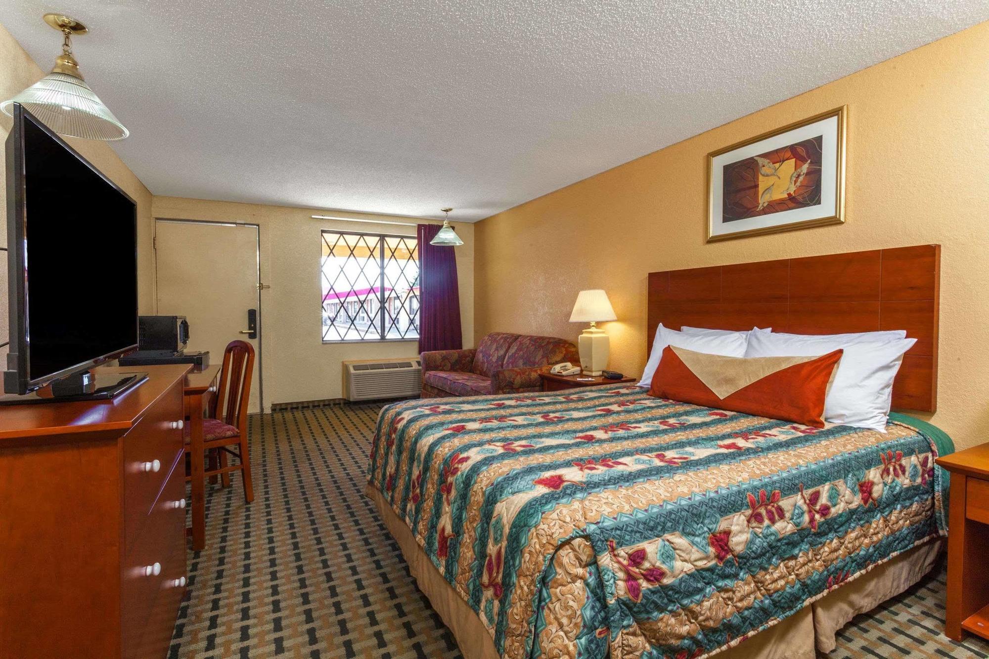 Hotel Knights - 2*