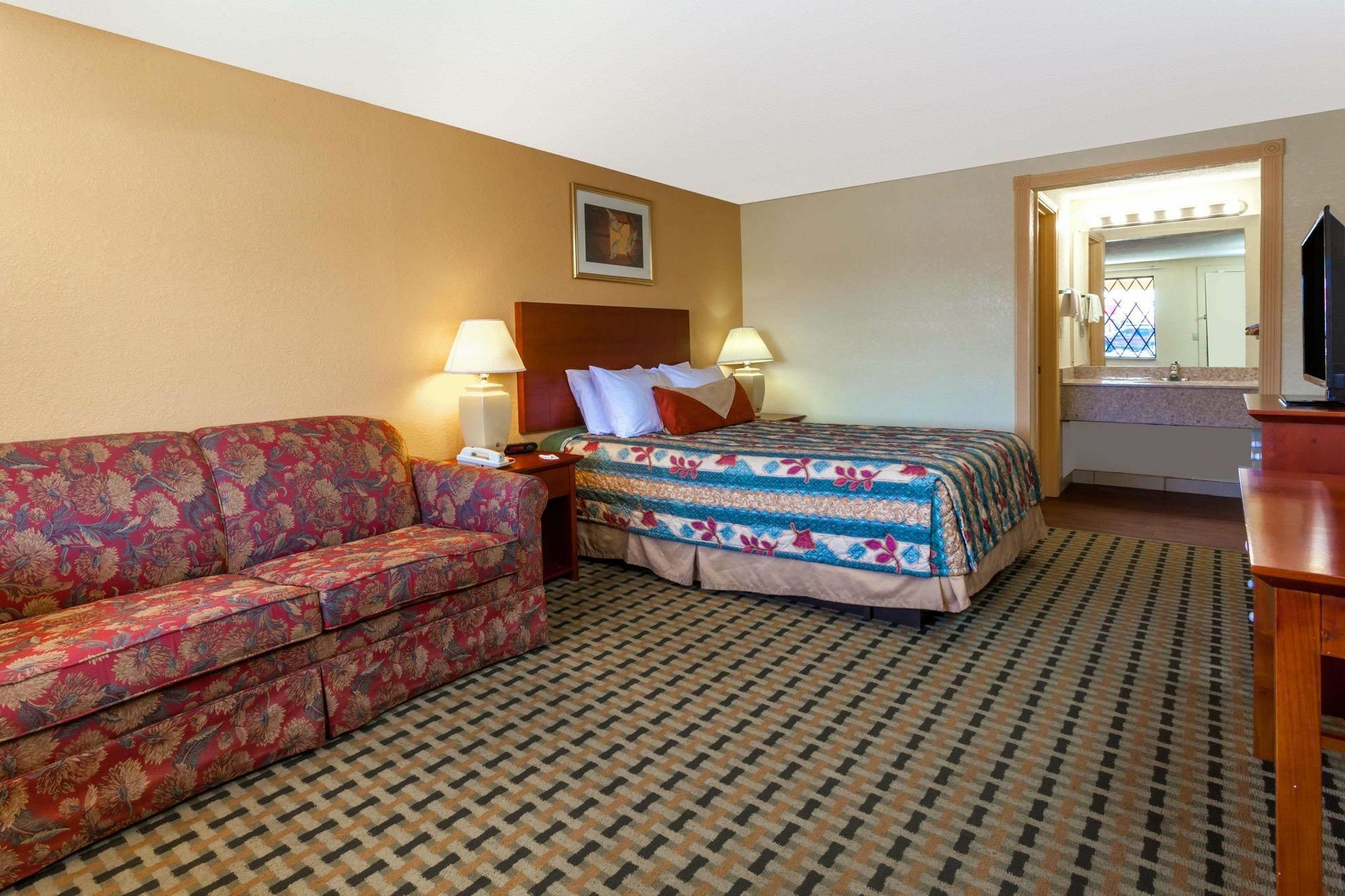 Hotel Knights -